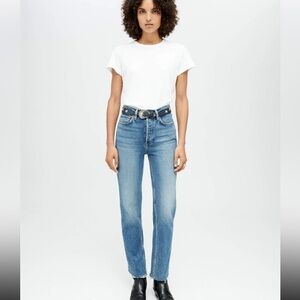 Re/Done COMFORT STRETCH HIGH RISE STOVE PIPE in Light Wash